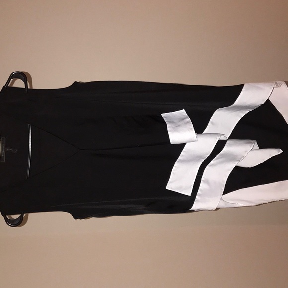 blouse - Picture 2 of 3